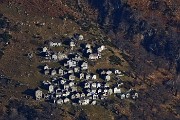 22 Vista su piccoli borghi montani